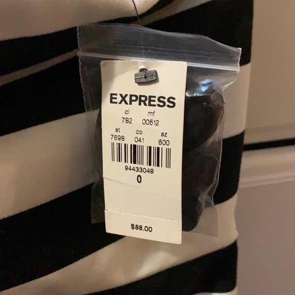 Black & white strapless Express dress. Never worn - Picture 2 of 4